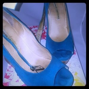 Chinese Laundry Teal Wedges